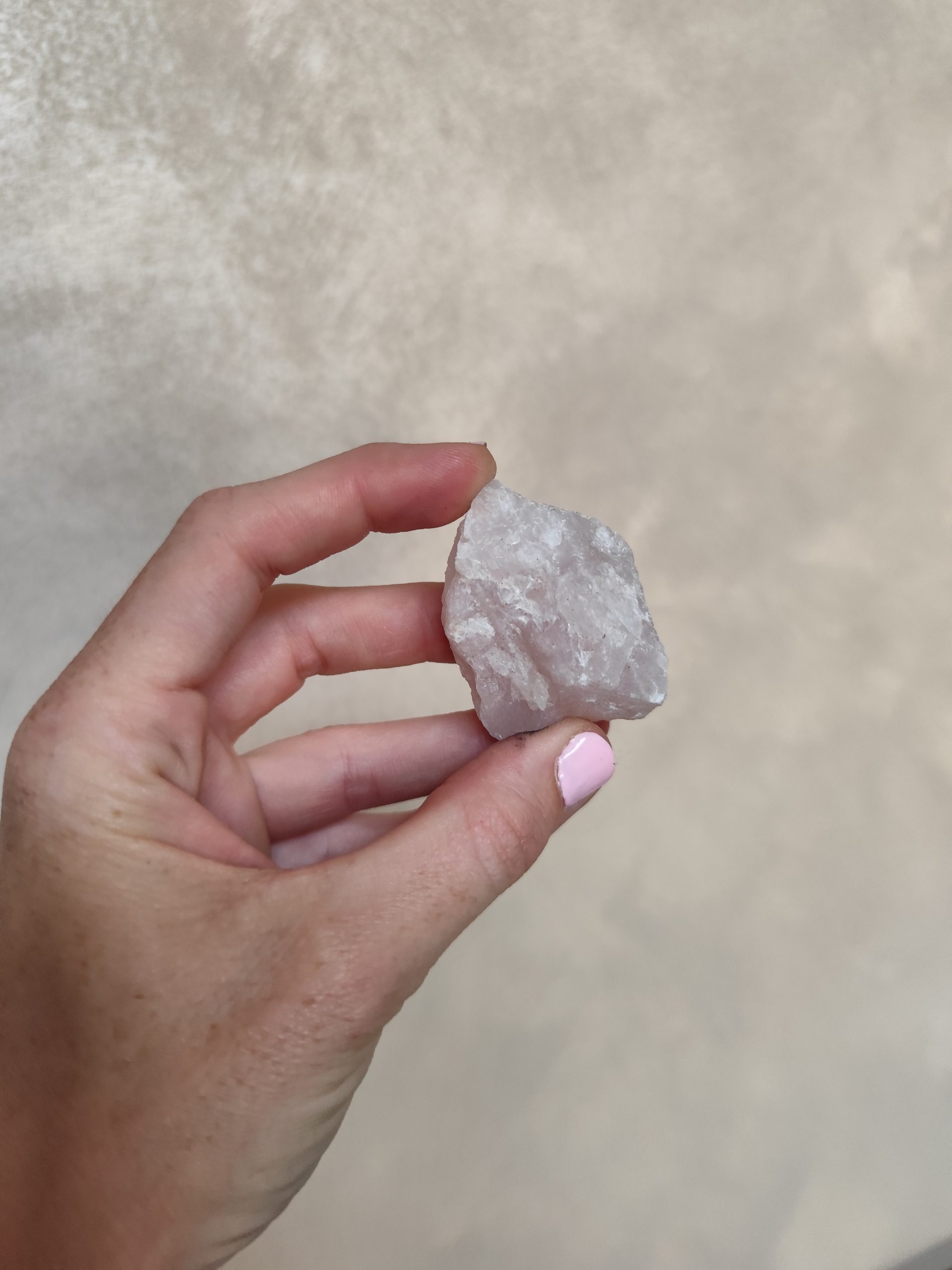 IMG_20250617_154333 (1) CUARZO ROSA EN BRUTO - Imagen 1