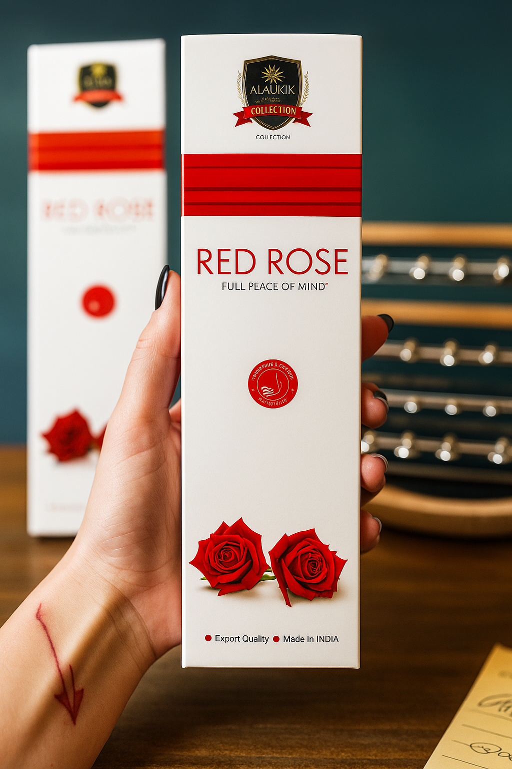 ChatGPT Image 14 oct 2025, 16_46_59 Incienso Red Rose – Casa Alaukik - Imagen 1