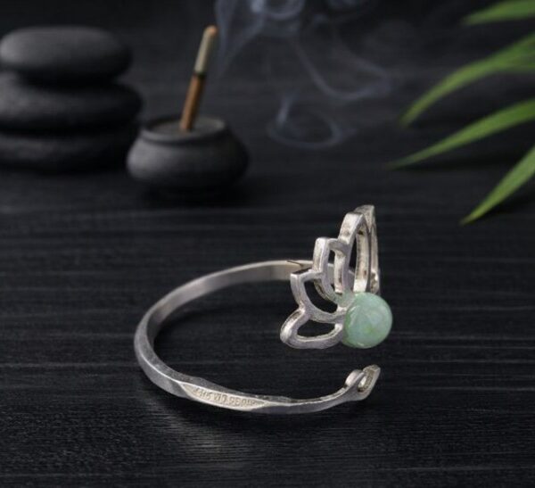 Anillo Flor de Loto con Amazonita Natural