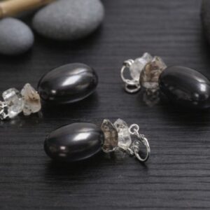 Colgante de Shungit con Diamante Herkimer